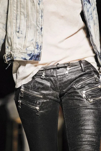 Look 33